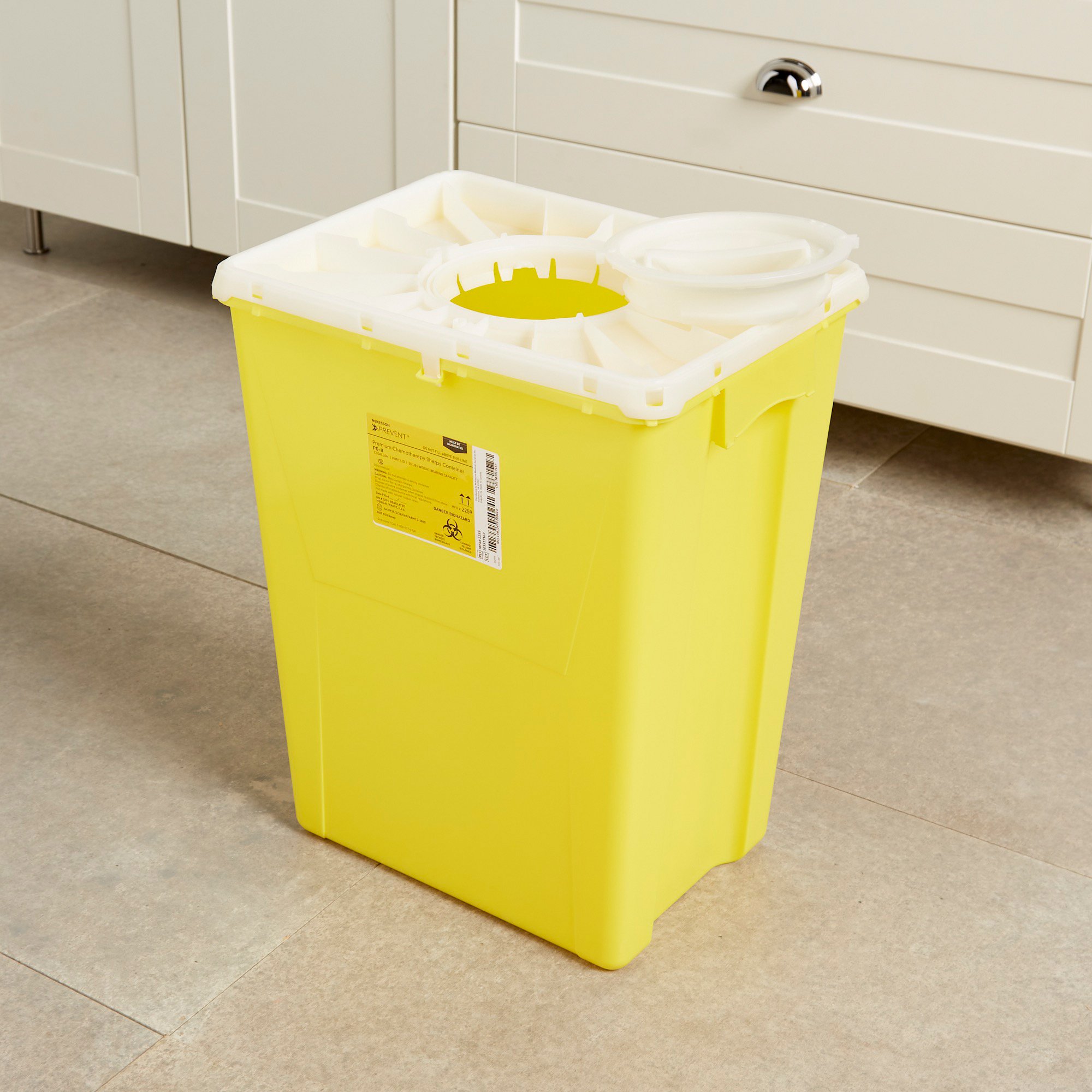 McKesson Brand 2259 - McKesson Prevent® Chemotherapy Sharps Container, 12 Gal., 20.8 x 17.3 x 13 Inch - 1/Each, 8/Case