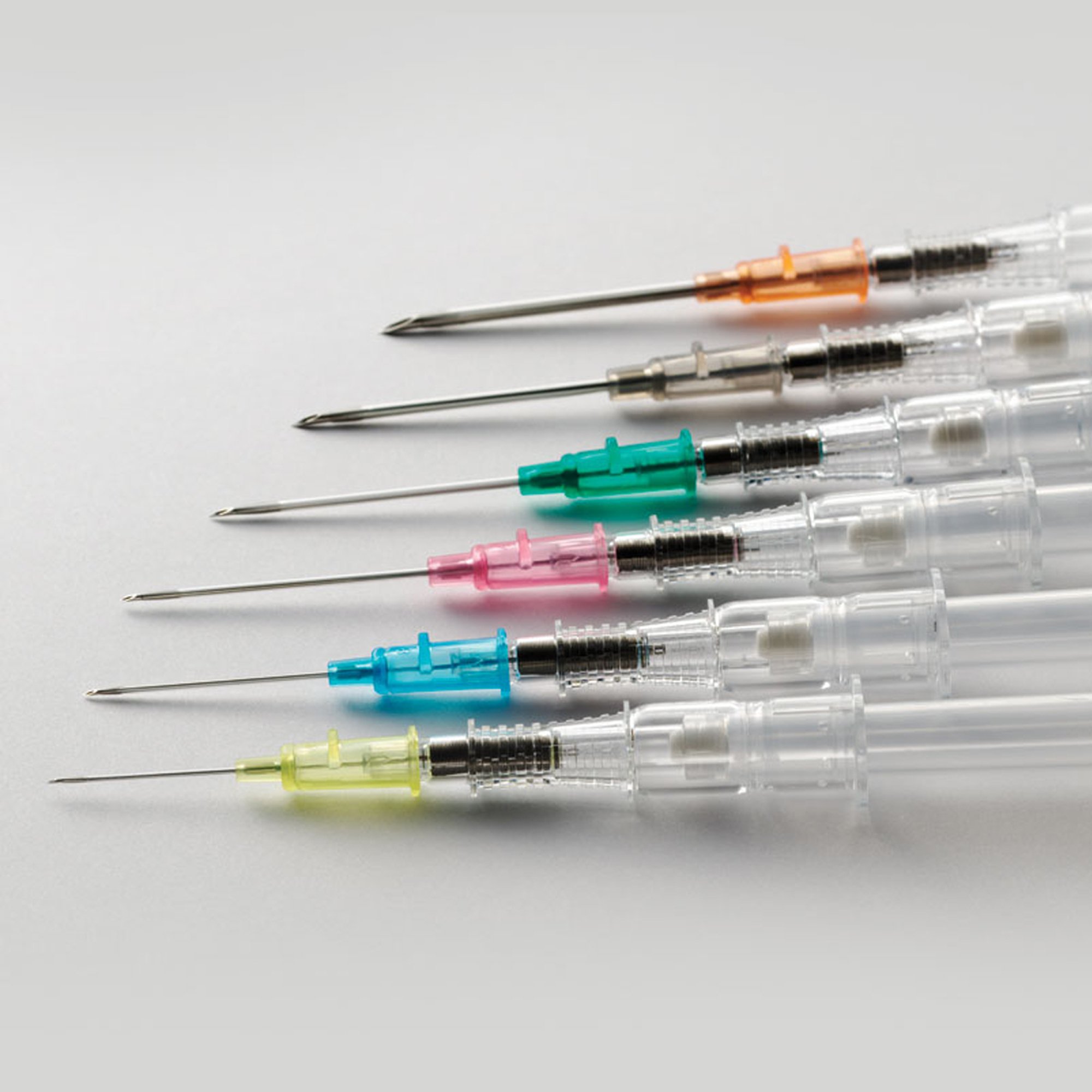 Retractable Technologies 31441 - VanishPoint® Peripheral IV Catheter, 20 Gauge, 1¼ Inch - 1/Each, 50/Box, 200/Case
