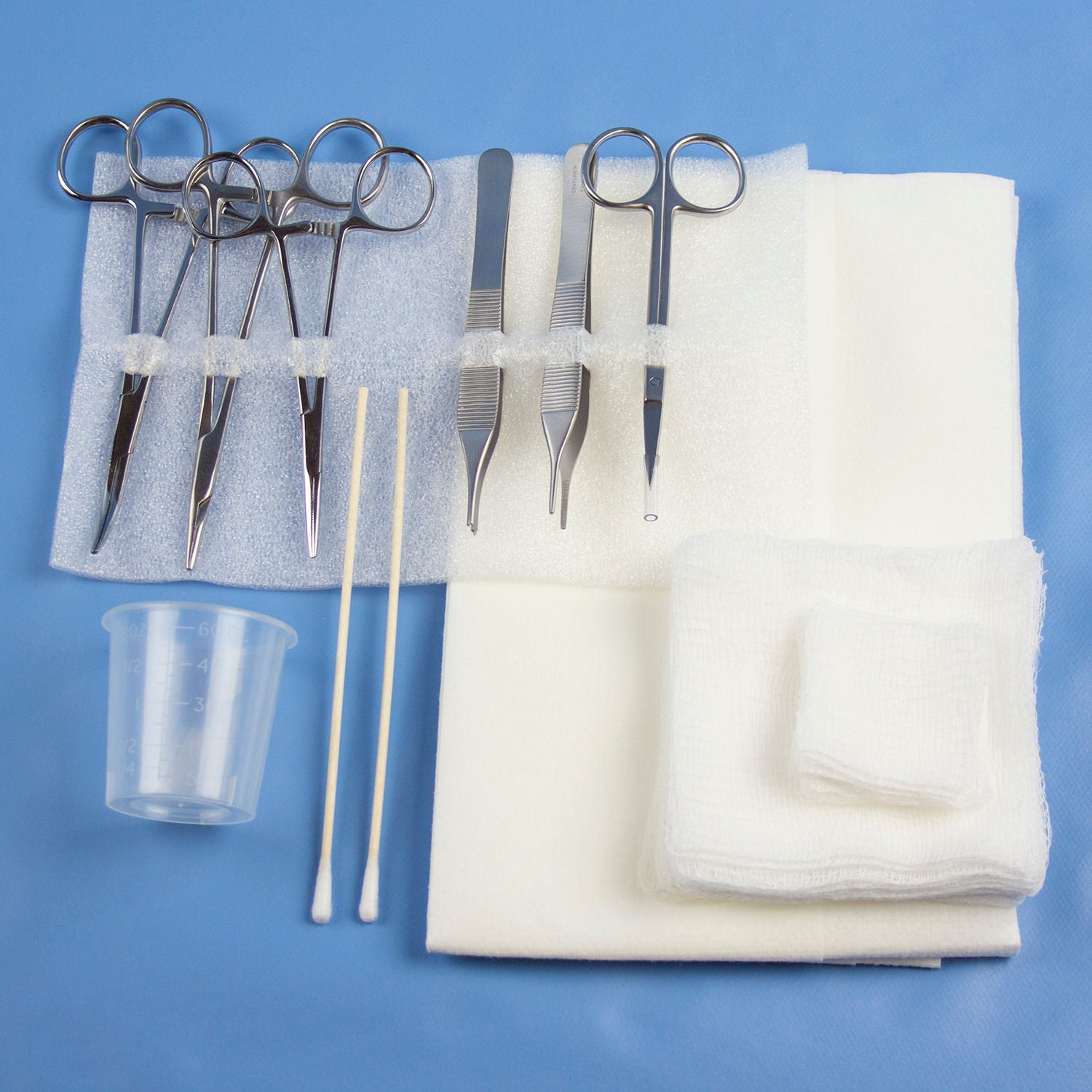 Medline - SUT17500 Suture Set Centurion® (1) Tray, (1) Instrument Holder, (1) Reprocessed Kelly Hemostat Curved, (1) Reprocessed Webster Snag Free Needle Holder, (1) Reprocessed Mosquito Hemostat straight, (1) Adson Forcep 1:2 Teeth Satin,