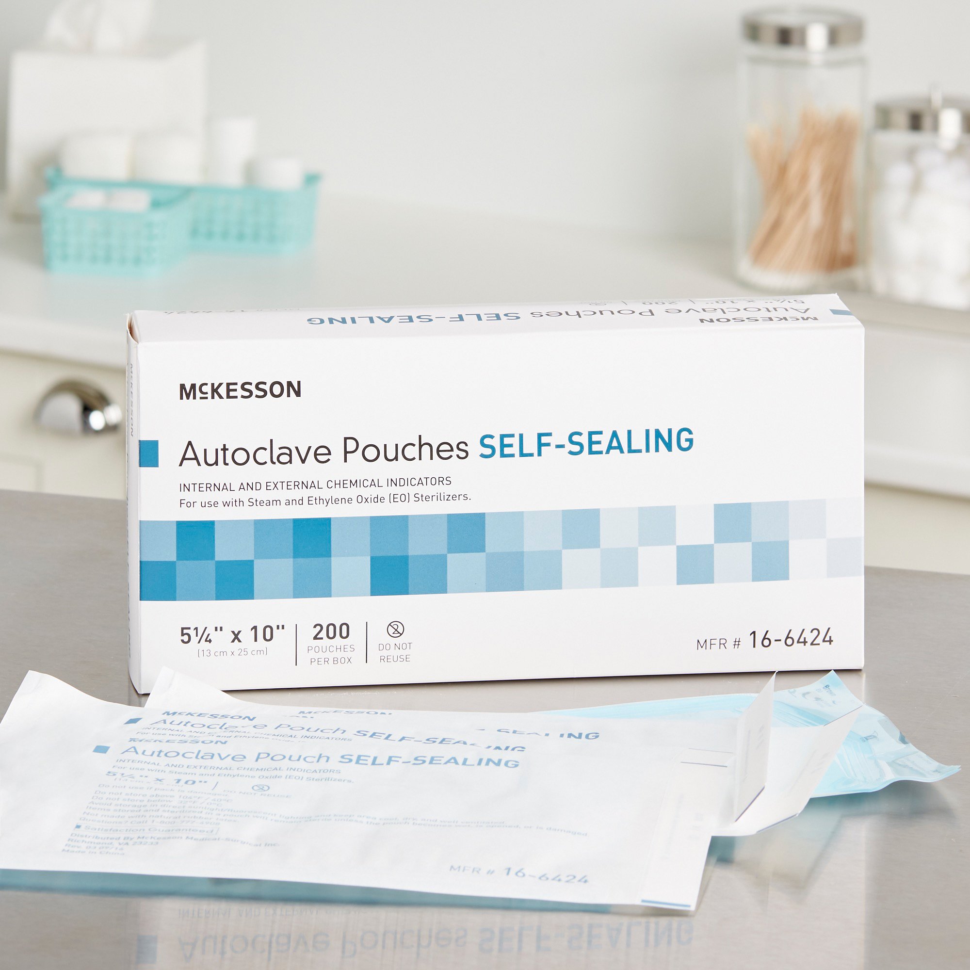 McKesson Brand 16-6424 - McKesson Sterilization Pouch, 5¼ x 10 Inch - 200/Box, 2000/Case