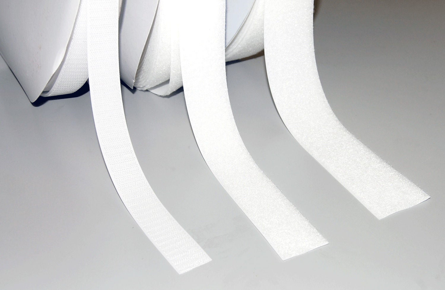 Skil-Care - 913312 Adhesive Backed Hook 1 Inch X 25 Yard White