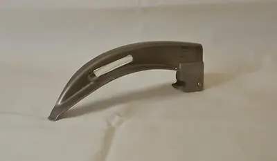 MedSource International - MS-46213 Laryngoscope Blade MedSource Macintosh Type Fiberoptic Light Universal Sterile