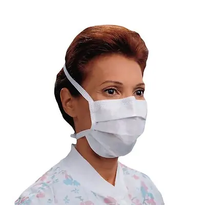 O&M Halyard Inc - 48390 Halyard Surgical Mask