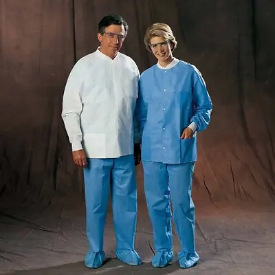 O&M Halyard Inc - 10071 Halyard Universal Precautions Lab Jacket